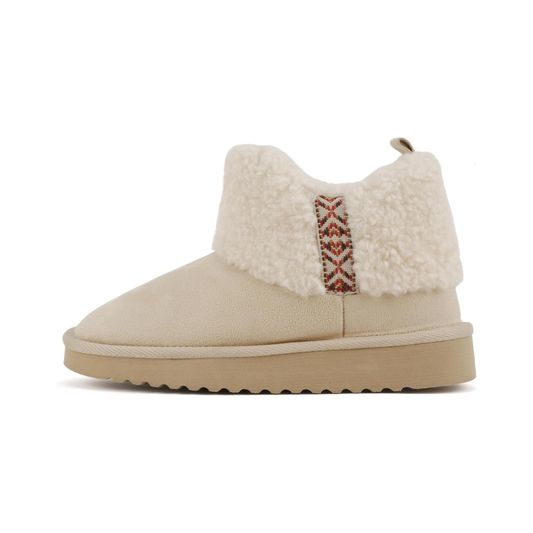 Bottines fourrées beige en simili daim, semelle crantée et doublure sherpa pour femme