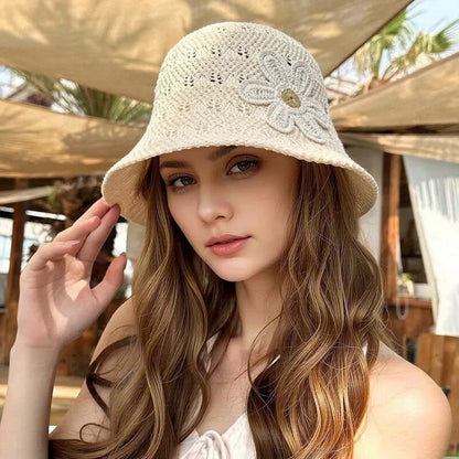 Élégance Florale | Chapeau paille femme brodé style estival pour protection solaire