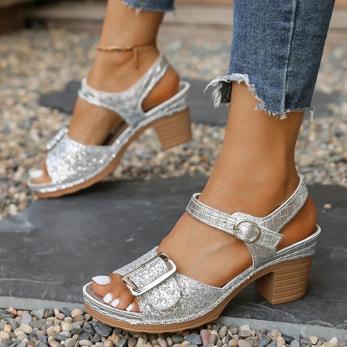 VELORA DORÉ™ | Sandales Dorées Femme Élégantes Été – Plateforme Confort Paillettes