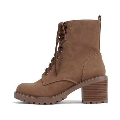 Bottines cognac à lacets, semelle crantée et talon bloc moyen pour femme