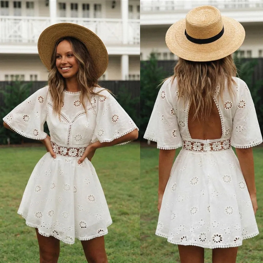 Calyra™ – Robe portefeuille courte femme blanche